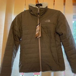 COPY - Girls' The North Face Reversible  Swirl Ja…